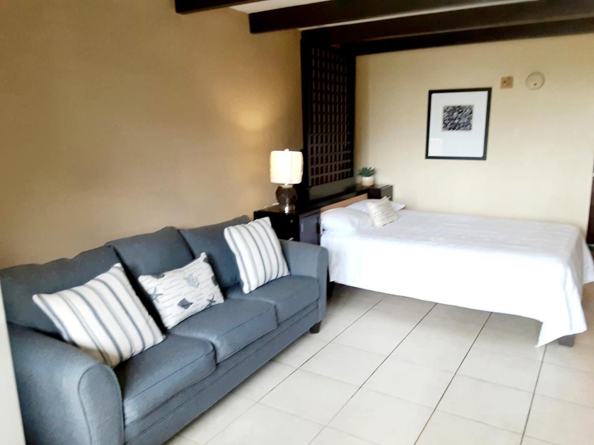 רסקין Charming One Bedroom Resort-Style Studio With Pool And Beach Access מראה חיצוני תמונה